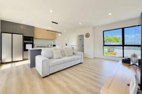 Modern Design Brand New House in Forrest Hill